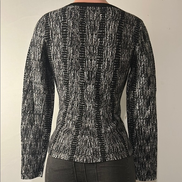 White House Black Market Abstract Striped Top Sweater Long Sleeve Size M. NWT - Picture 8 of 13